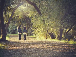 3年ぶりと感じさせず、時間を忘れて話す。幼馴染は私が帰省する理由