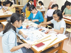 10代の柔軟なアイデアと行動力で 地球環境や途上国の課題に挑む