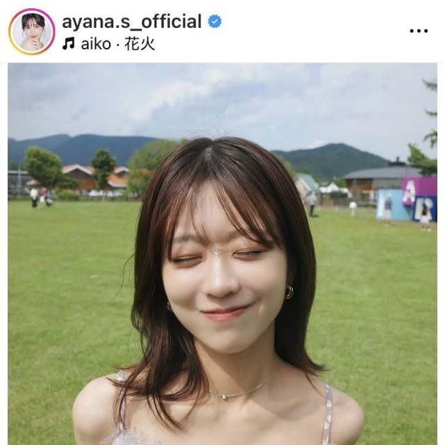篠崎彩奈のインスタグラム＠ayana.s_officialより