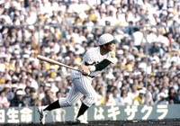 阪神の主軸打者として、1979年（48本）、82年（35本）、84年（37本）と3度の本塁打王に輝いた掛布雅之さん