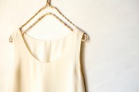 一番透けにくいインナーの色はベージュ※画像はイメージです（minianne/stock.adobe.com）
