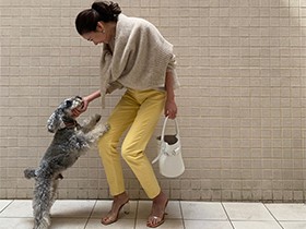 閉じ込められていた元保護犬JIRO　優しい甘えん坊の外弁慶に