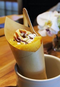 美山産の牛乳や卵をふんだんに使った米粉クレープ
