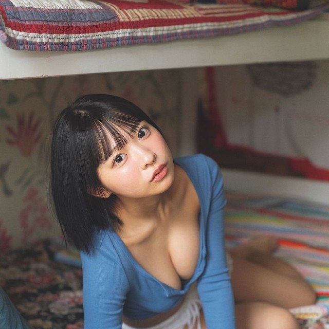 「週プレ」に登場した琴雛ひな©佐藤佑一／集英社