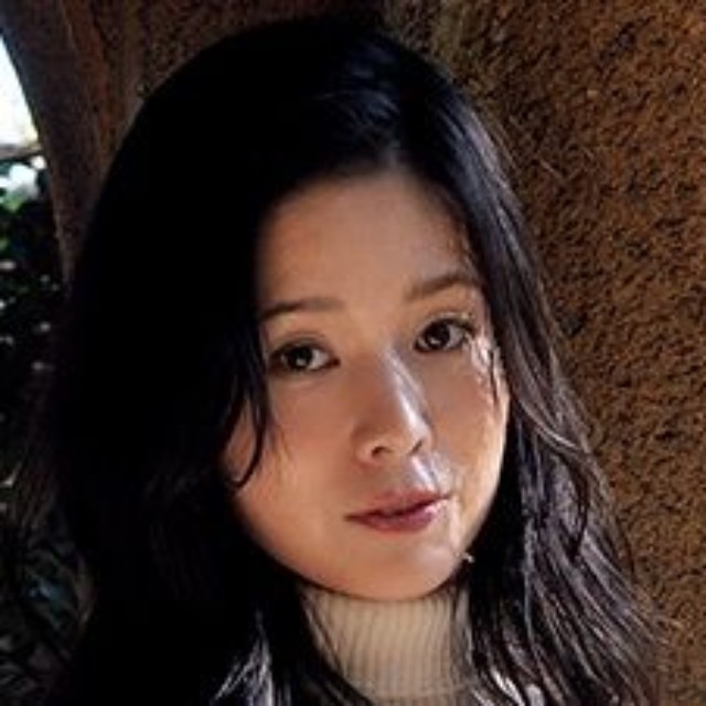 真田まこと（撮影／佐藤裕之　ヘアメイク／KEIKO（renewal）　スタイリング／江川美恵）