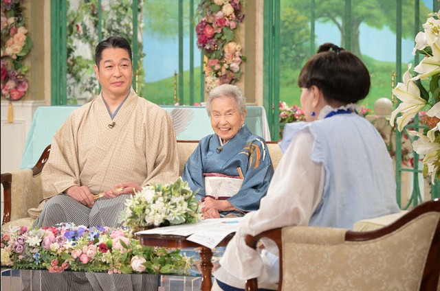 「徹子の部屋」  (右から)黒柳徹子、玉川祐子、玉川太福＝テレビ朝日提供