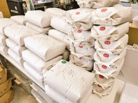 「稲作本店」の新米（画像提供：パフまりこ たぬき社:稲作本店さん）