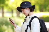 9割以上の人が登山中に「スマホの電波がつながらない」経験あり　※画像はイメージです（yamasan/stock.adobe.com）