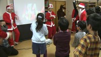 クリスマスより一足早くサンタが児童養護施設を訪問　岡山市
