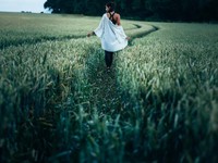 時を経て、旧姓を名乗る今。夫婦別姓は精神的自由と結びついている