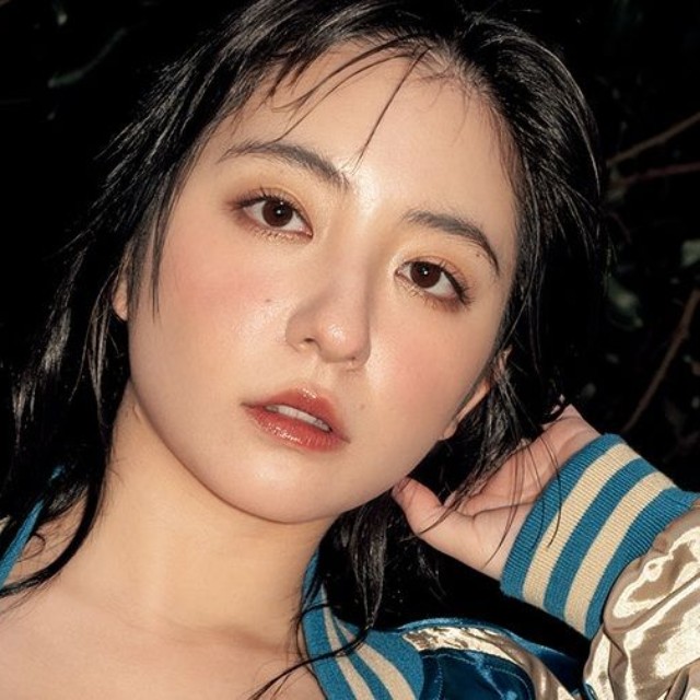 麻倉瑞季（撮影／鈴木ゴータ　ヘアメイク／エノモトマサノリ　スタイリング／クメユナ）