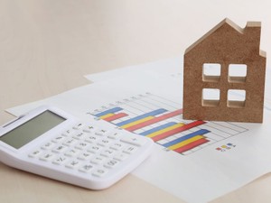 家族信託で相続税や贈与税はかかる？ 節税対策の効果も解説