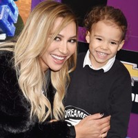 ナヤ・リヴェラさんとジョージーくん