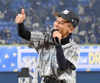 「あばよ」と締める柳沢慎吾