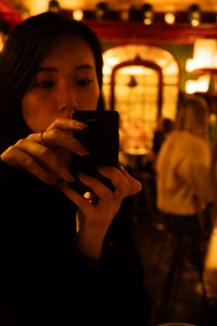 「バルセロナやコペンハーゲンなど一人で旅によく出ていた。これが日々の英語のモチベーション。とはいえGoogle翻訳頼みだったが、現地の人と頑張ってコミュニケーションをとった。レストランで上手くオーダーできなさすぎて泣きながらホテルに帰ったこともあった」＝木本さん提供