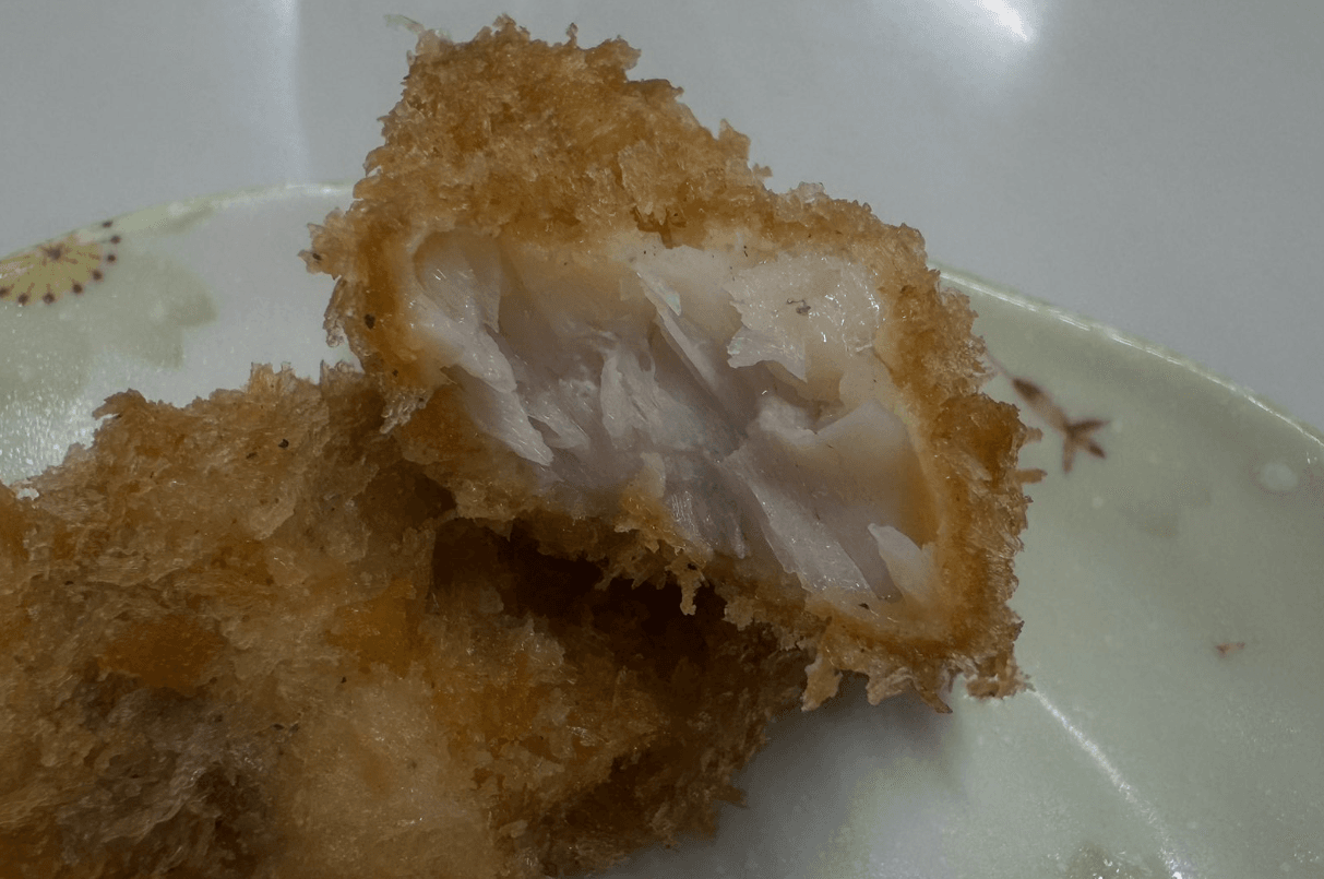 白身がふんわりおいしそう。130cmの巨体も、ここまで来ればただのおいしいフライ（画像提供：東幸海運さん）