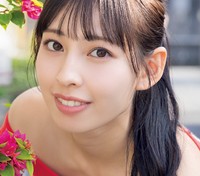 沖口優奈（撮影／田中智久　ヘアメイク／伊藤遥香　スタイリング／米丸友子　撮影協力／LECEB SESOKO VILLA）