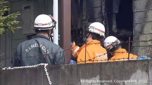 アパートの２部屋を焼く火事　住人１人が体調不良で搬送　仙台・太白区