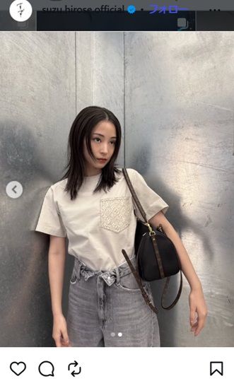 ボンバルイヴィトン サイドストラップ　広瀬すず着用モデル Tシャツ 広瀬すずとルイ・ヴィトン、アートなモードとたわむれて｜ハーパーズ