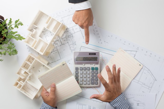 住宅ローンを組んだ時に戻れるとしたら、どんな選択をしますか？　※画像はイメージです（ucchie79/stock.adobe.com）