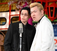 お笑いコンビ「共犯者」国京さん（左）と洋平さん（2026年2月撮影）