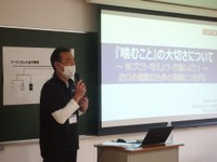 ロッテ担当者も「噛むこと」の大切さを解説