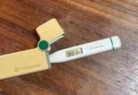 40年愛用するテルモの体温計／myuさん（@myu.kom）提供