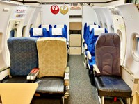 再現度が高い！ 室内に再現した飛行機内のインテリア（画像提供：グロジー2ndさん）