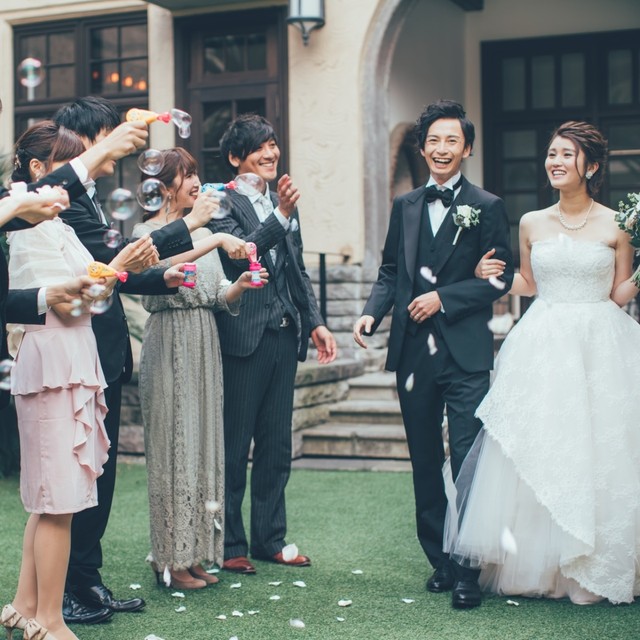 結婚式のドレスコードはどこまでOK？　※画像はイメージです（ACworks/photoAC）