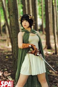 根本凪（撮影：鈴木ゴータ　ヘアメイク：哘絵美子　スタイリング：菊池文子）