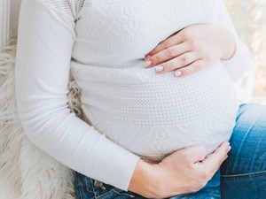 第3子出産目前、私を支えてくれるのはスマホとオンラインの居場所