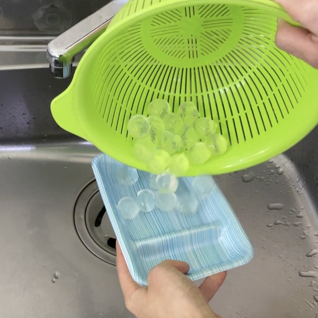 食べる前に一度冷水でゆすぐと、つるつるの触感に！