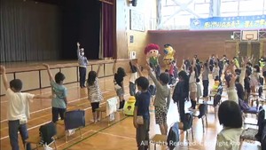 小学生が不審者から身を守る方法を学ぶ　目撃情報が相次いだ宮城・名取市