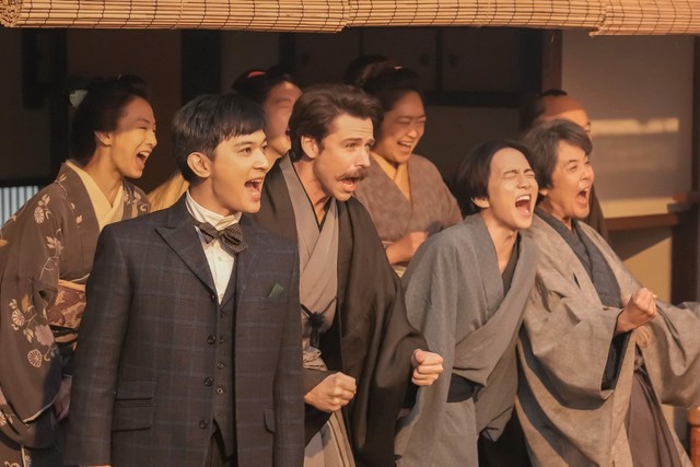 全員で「だらくそが〜！」と叫んだ　(C)NHK