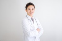 知的な印象がありますね。※画像はイメージです（YUTO PHOTOGRAPHER/stock.adobe.com）