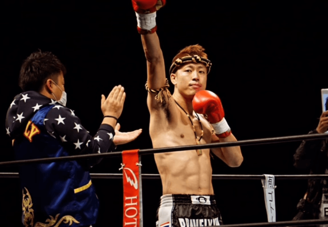 格闘家としてプロデビュー／岡田さん（@masato15）提供