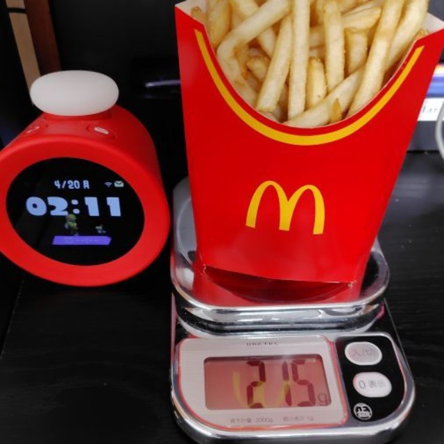 Lサイズを量ってみると、なんと215gもありました！ ※ぷーかさん提供