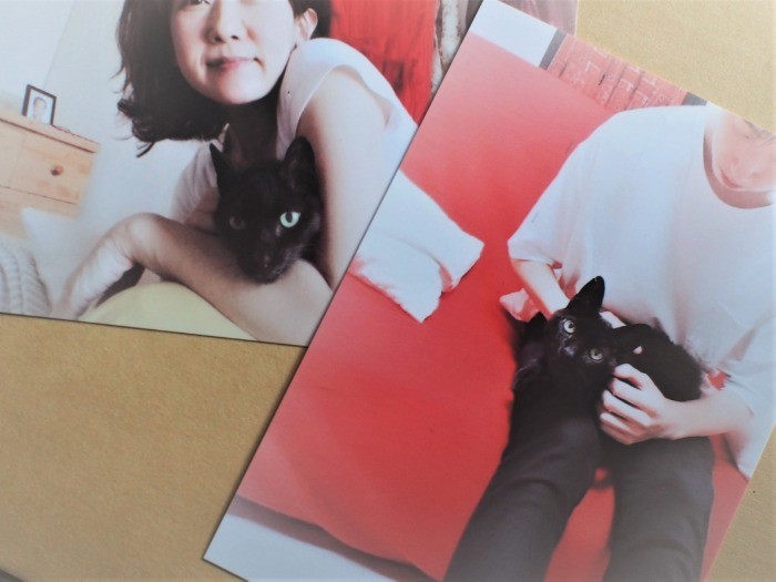 「すぐり」を抱く久美子さん母子(久美子さん提供)