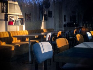 理系から逃げるように選んだ文系の道のりを振り返り、今感じること