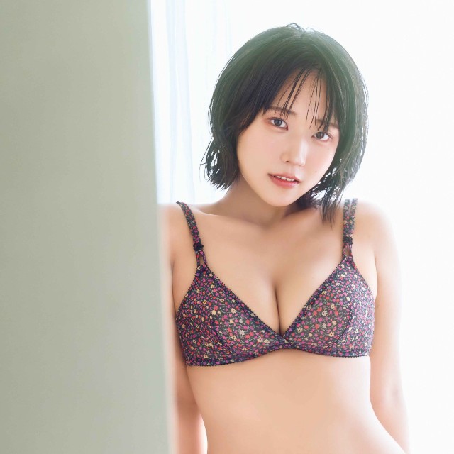 ©︎柑橘めたる／白泉社　撮影／ジシロタカノリ