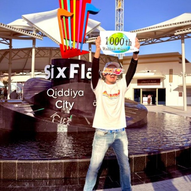 世界中のジェットコースター1000機種に乗車したジェットコースター男さん ／ジェットコースター男さん（@jetcoasterotoko）提供