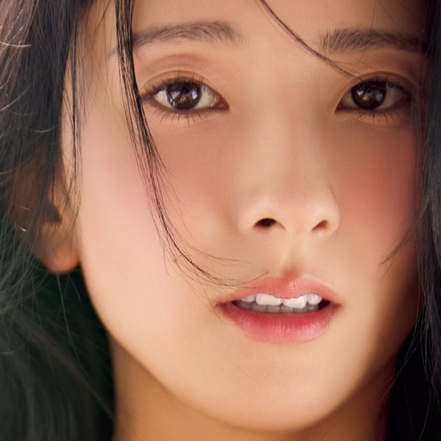 AOI(C)光文社／週刊FLASH 写真◎佐々木大輔（SIGNO）