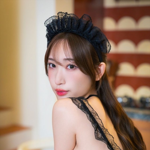 原かれん1st写真集「どストライク」（C）KADOKAWA　PHOTO／田中智久より