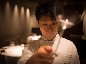 メニューはおまかせコースただ一つ　三つ星「カンテサンス」岸田周三シェフの哲学