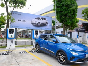 ベトナムがEVを世界に売り込む　「下請け」から、自国ブランドで「先進国入り」の野望