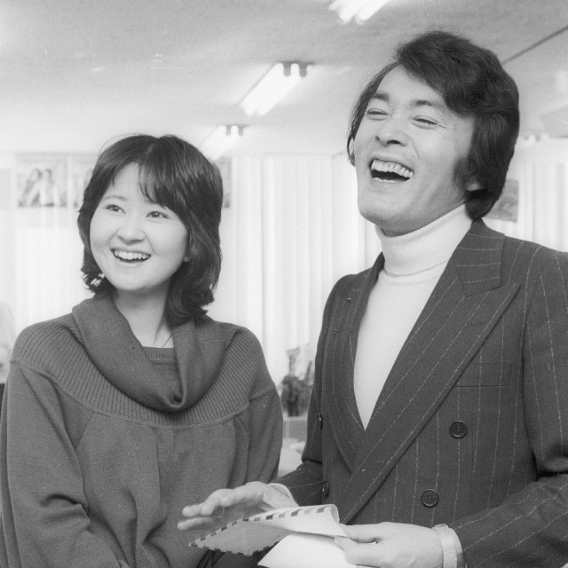 「カナダからの手紙」をリリースした平尾昌晃さん（右）と畑中葉子＝1978年