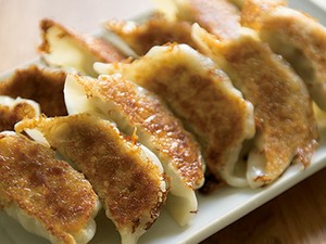 藤井恵さん「私の一品」藤井家の餃子、水気残してジューシーに　どんな家でも「うちの餃子が世界一」