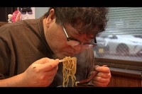 竹山隆範探偵が調査した「超少食男vs家系ラーメン」＝「探偵！ナイトスクープ」6月27日放送回よりⓒABCテレビ