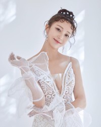 撮影監督ソン・ヨフンと結婚を発表したアン・ヘギョン（出典：アン・ヘギョン Instagram）