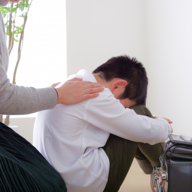 不登校になった子どもとの向き合い方とは　※画像はイメージです（beauty-box/photoAC）